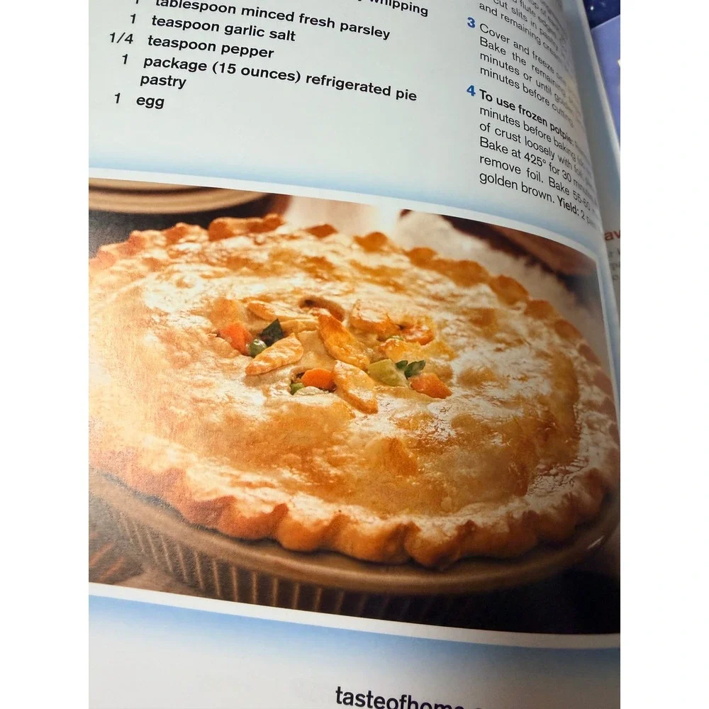 Taste of Home Freezer Pleasers‎ Cookbook 343 Make Ahead Recipes Softcover